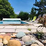 Le Moulin De La Viorne, Avec Piscine Au Coeur De La Nature En Haute-provence Les Omergues
