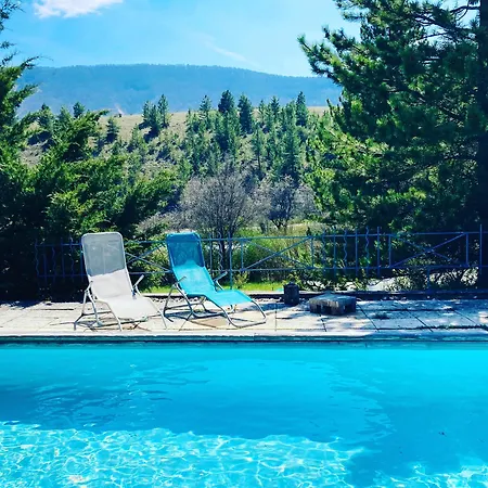 Le Moulin De La Viorne, Avec Piscine Au Coeur De La Nature En Haute-provence