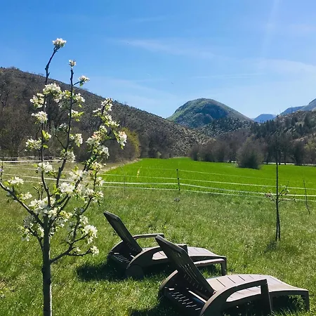 Vendégház Le Moulin De La Viorne, Avec Piscine Au Coeur De La Nature En Haute-provence