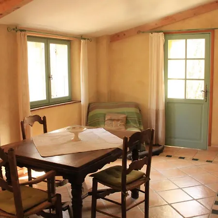 Le Moulin De La Viorne, Avec Piscine Au Coeur De La Nature En Haute-provence *