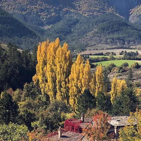 Le Moulin De La Viorne, Avec Piscine Au Coeur De La Nature En Haute-provence