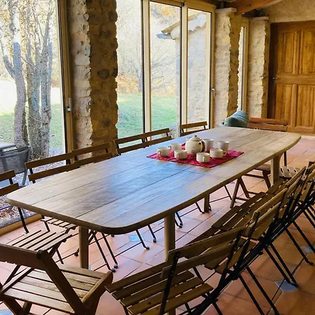 Vendégház Le Moulin De La Viorne, Avec Piscine Au Coeur De La Nature En Haute-provence *