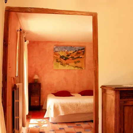 Le Moulin De La Viorne, Avec Piscine Au Coeur De La Nature En Haute-provence Penzion 4*