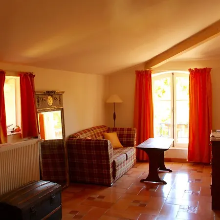 Le Moulin De La Viorne, Avec Piscine Au Coeur De La Nature En Haute-provence 4*