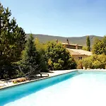 Le Moulin De La Viorne, Avec Piscine Au Coeur De La Nature En Haute-provence