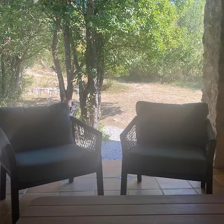 Le Moulin De La Viorne, Avec Piscine Au Coeur De La Nature En Haute-provence 게스트하우스 4*