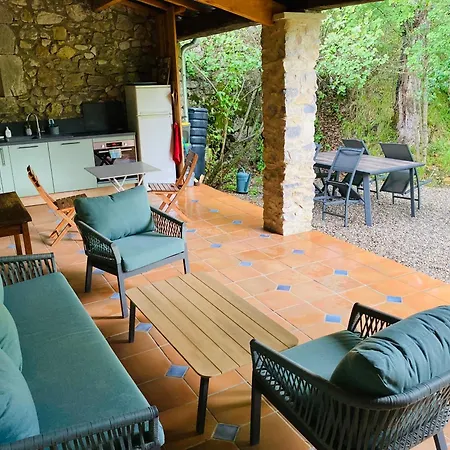 Le Moulin De La Viorne, Avec Piscine Au Coeur De La Nature En Haute-provence Les Omergues