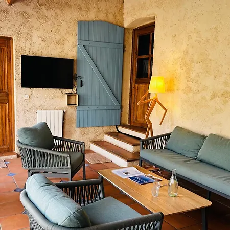 Le Moulin De La Viorne, Avec Piscine Au Coeur De La Nature En Haute-provence 3* Les Omergues